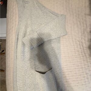 Cozy Gray Knit Sweater with Pocket